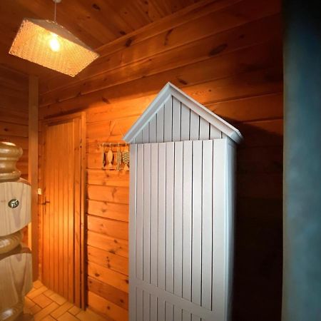 Le Fishing Lodge Chalet En Bois Avec Bain Nordique لابْريسْ المظهر الخارجي الصورة