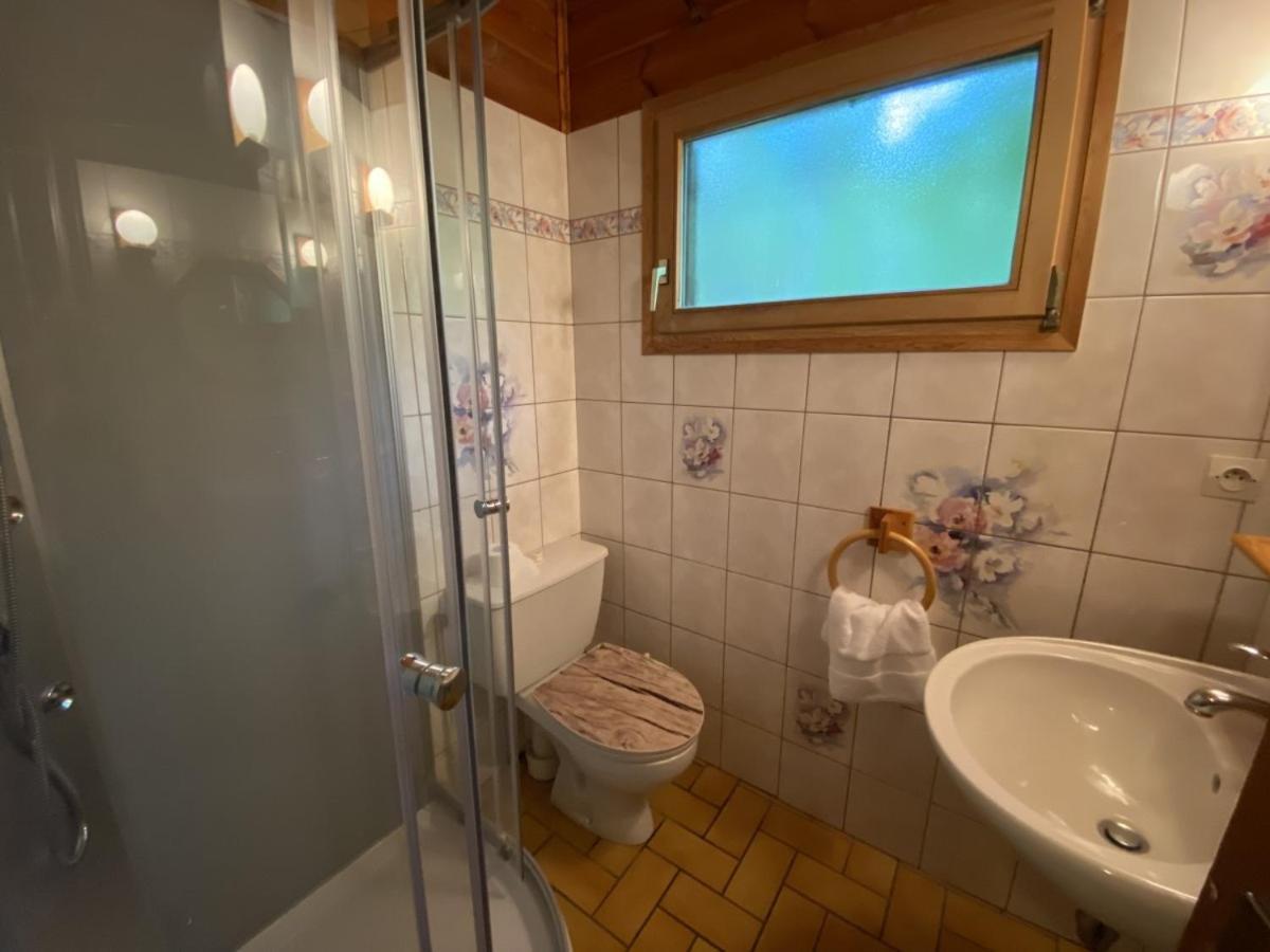 Le Fishing Lodge Chalet En Bois Avec Bain Nordique لابْريسْ المظهر الخارجي الصورة