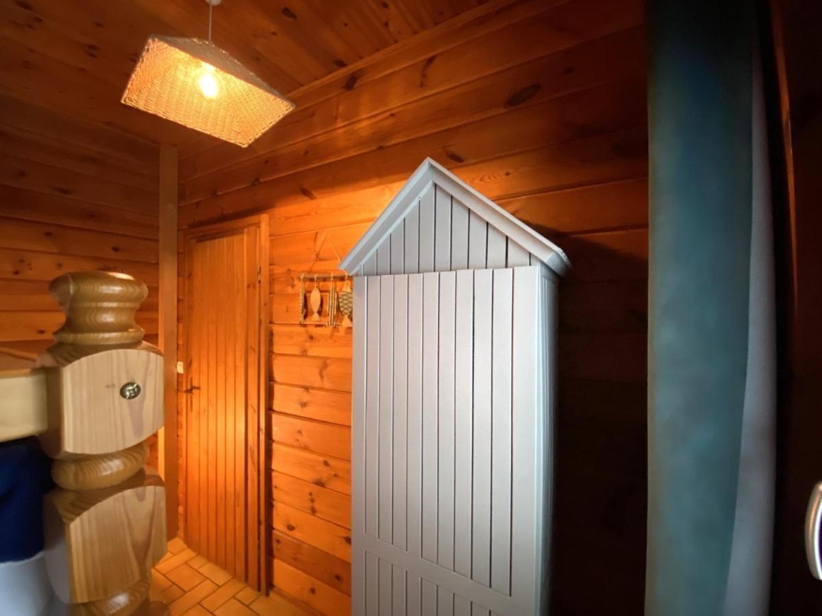 Le Fishing Lodge Chalet En Bois Avec Bain Nordique لابْريسْ المظهر الخارجي الصورة